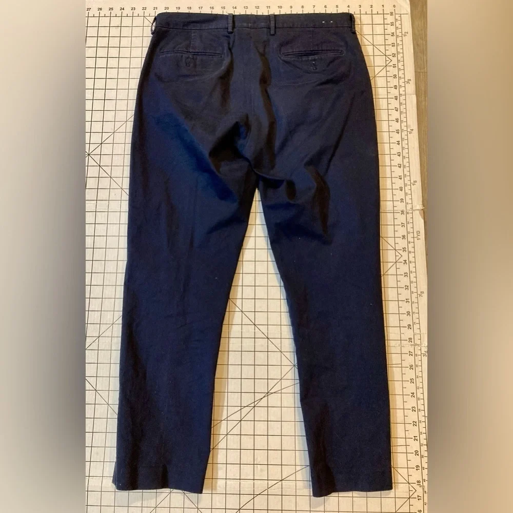 J. Crew Men’s Size 33/30 Navy Flex Bedford‎ Chino Pants